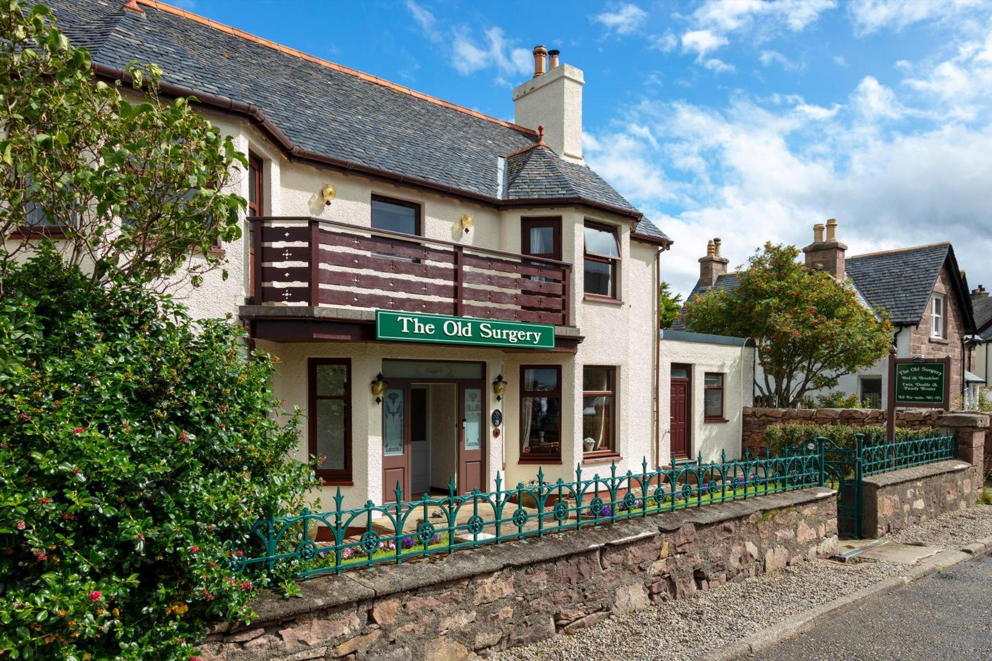 Old Surgery Guest House Ullapool Exteriör bild